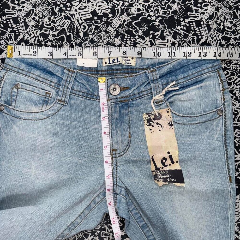 👖 Deadstock Y2K L.E.I. low-rise flare jeans (approx Women’s US 2–4) - Picture 5 of 8